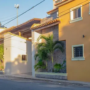 Diosamar Y Hotel La Tentacion
